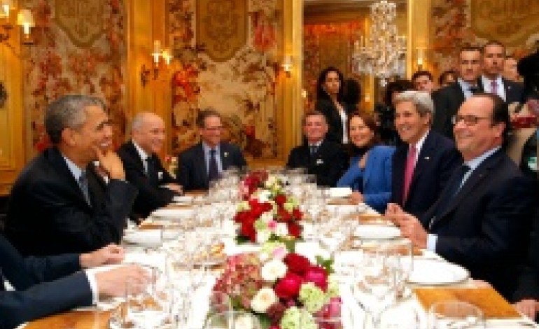 Paris (AFP). Dîner Obama Hollande dans un grand restaurant parisien