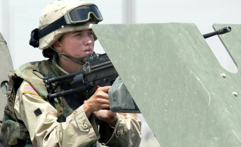 Washington (AFP). L'armée américaine fait sauter ses derniers bastions masculins