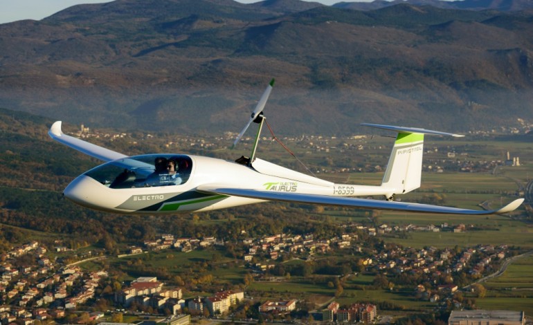Ajdov??ina (Slovénie) (AFP). L'avion électrique, horizon lointain du transport aérien