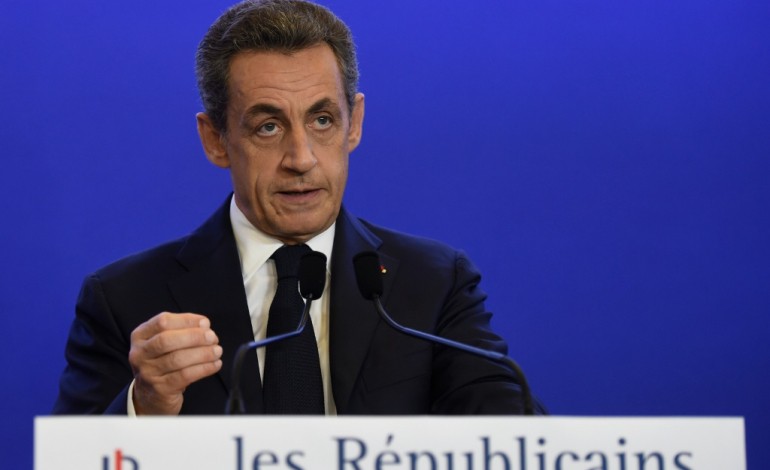 Paris (AFP). Sarkozy: ni fusion ni retrait face au FN pour le second tour
