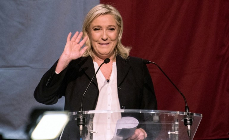 Lille (AFP). Nord/Pas-de-Calais/Picardie: un duel face à Bertrand n'inquiète pas Marine Le Pen