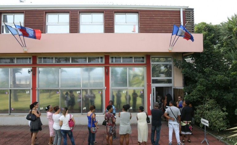 Saint-Denis de la Réunion (AFP). Régionales: la droite en tête à la Réunion, duels de gauche aux Antilles-Guyane
