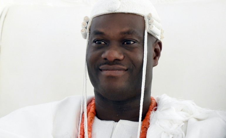 Ile-Ife (Nigeria) (AFP). Nigeria: un jeune millionnaire couronné roi des Yoruba