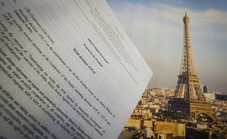 Le Bourget (France) (AFP). Climat: un accord reporté à samedi après une nuit d'âpres discussions