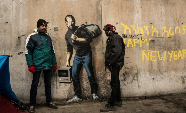 Calais (AFP). Trois oeuvres de Banksy consacrées aux migrants à Calais