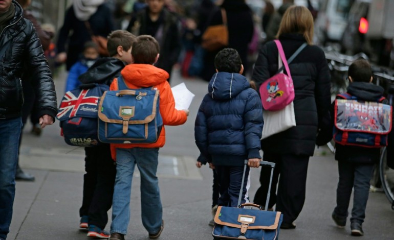 Paris (AFP). Attentats: ambiance pesante dans les écoles