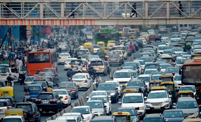 New Delhi (AFP). Pollution en Inde: la vente de voitures diesel de luxe suspendue à New Delhi