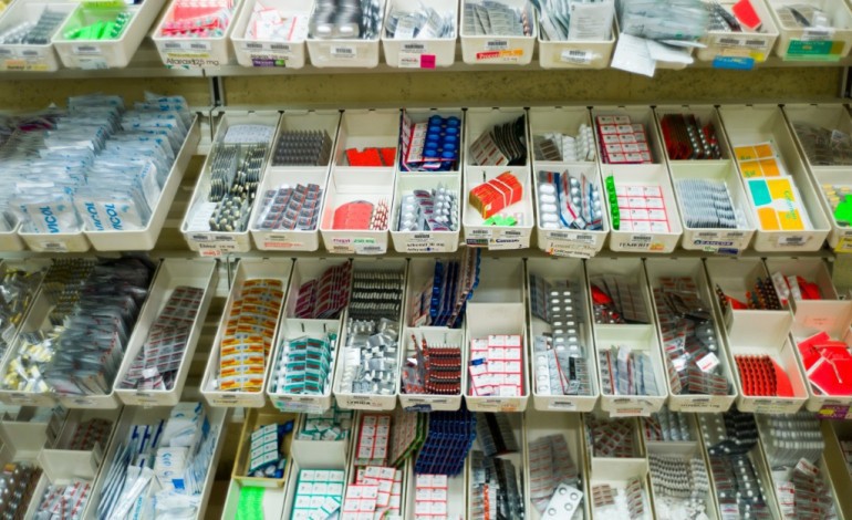 Paris (AFP). La Ligue contre le cancer dénonce les prix exorbitants des médicaments innovants