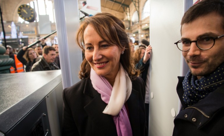 Paris (AFP). Thalys: Royal teste les portiques de sécurité et veut les déployer sur les TGV