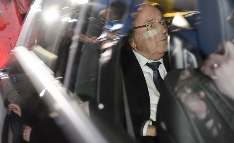 Genève (AFP). Blatter: Je n'ai pas de Ferrari, seulement copropriétaire d'un pédalo 