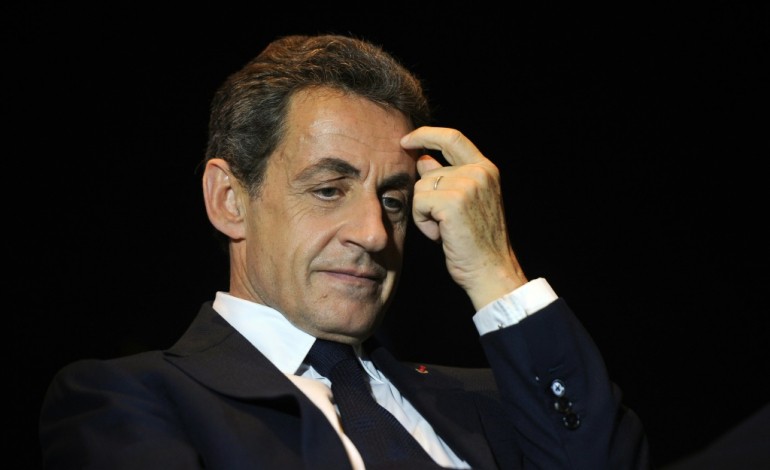 Paris (AFP). Le leadership de Sarkozy remis en cause à un an de la primaire