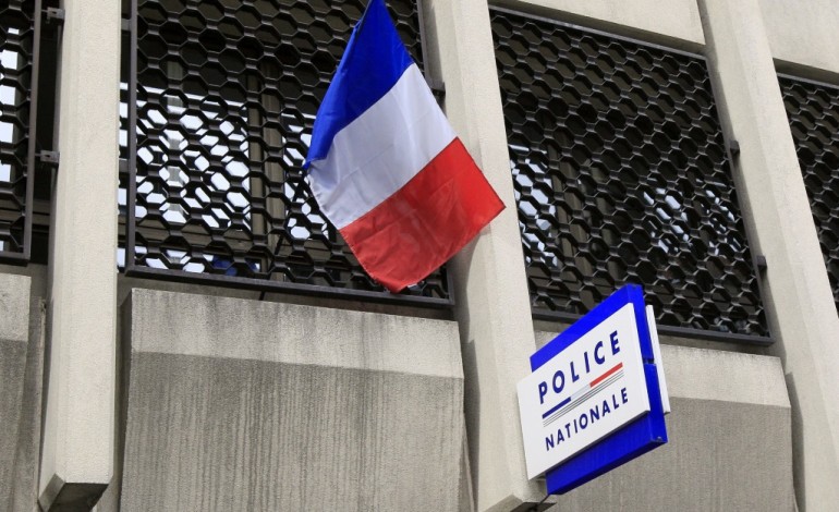 Paris (AFP). Enquête ouverte contre des policiers accusés de violences sur des adolescents 
