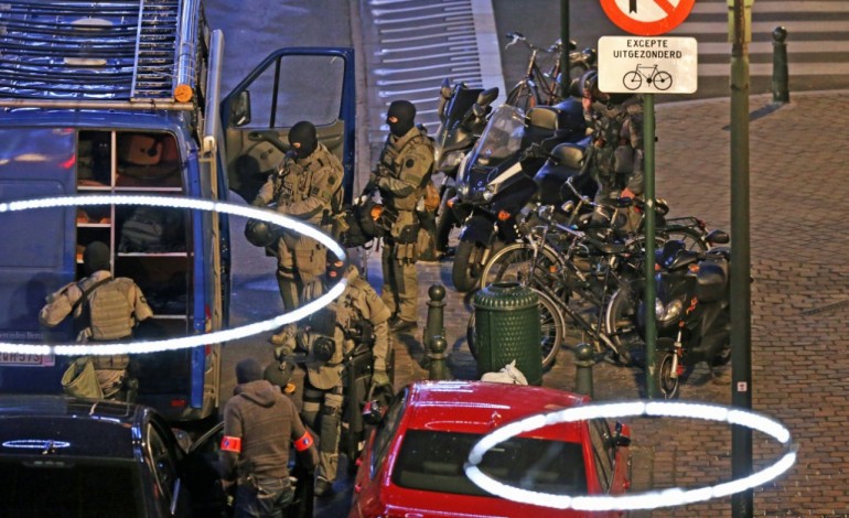 Bruxelles (AFP). Attentats de Paris: cinq personnes interpellées depuis dimanche à Bruxelles