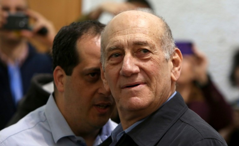 Jérusalem (AFP). Israël: l'ex-Premier ministre Olmert ira en prison pour corruption