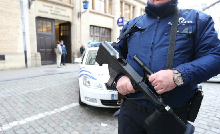 Bruxelles (AFP). Bruxelles: deux arrestations face à de sérieuses menaces d'attentats 