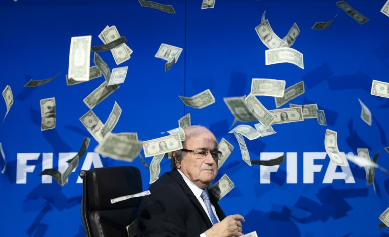 Paris (AFP). Rétro 2015: les uns corruptibles, les autres aux abois: le mauvais film de la Fifa