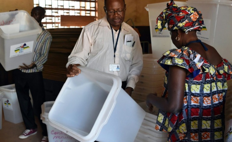 Bangui (AFP). Centrafrique: début du vote pour les élections présidentielle et législative 