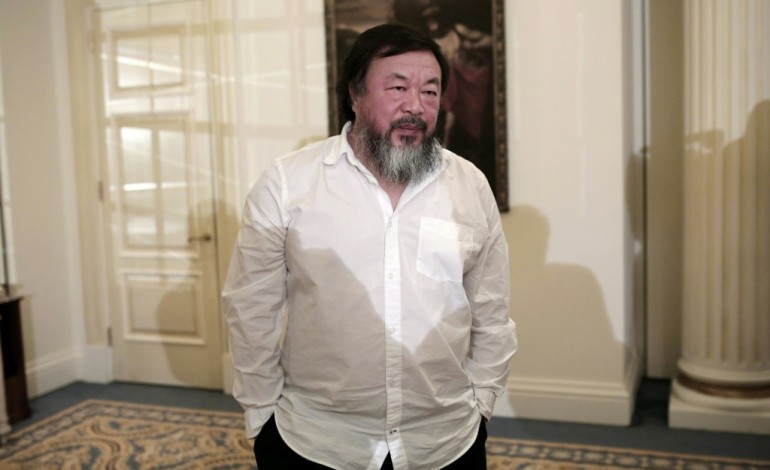 Athènes (AFP). L'artiste chinois Ai Weiwei veut ériger un mémorial aux réfugiés sur l'île de Lesbos