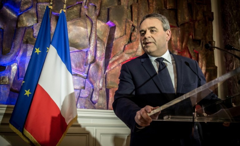 Paris (AFP). Les sept nouvelles grandes régions élisent leurs premiers présidents