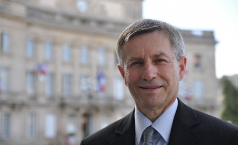 Le député-maire d'Alençon favorable à la déchéance de nationalité