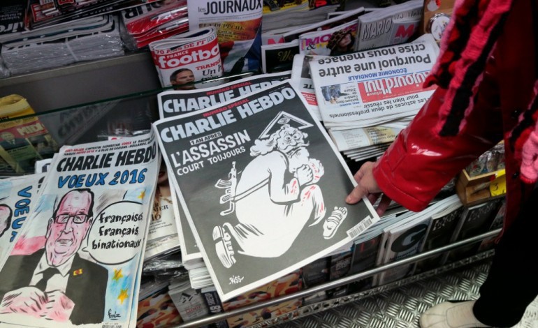 Paris (AFP). Un an après l'attaque, Charlie Hebdo démarre doucement en kiosque