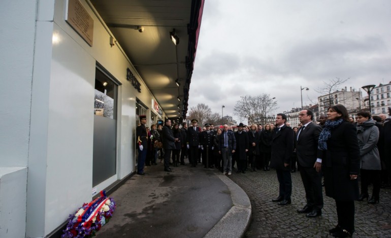 Paris (AFP). La France commémore la prise d'otages sanglante de l'Hyper Cacher
