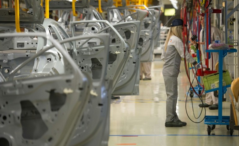 Paris (AFP). PSA Peugeot Citroën: ventes mondiales en hausse de 1,2% en 2015