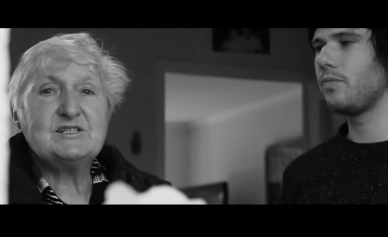 Normandie : le rappeur Orelsan en duo avec sa grand-mère dans son nouveau clip