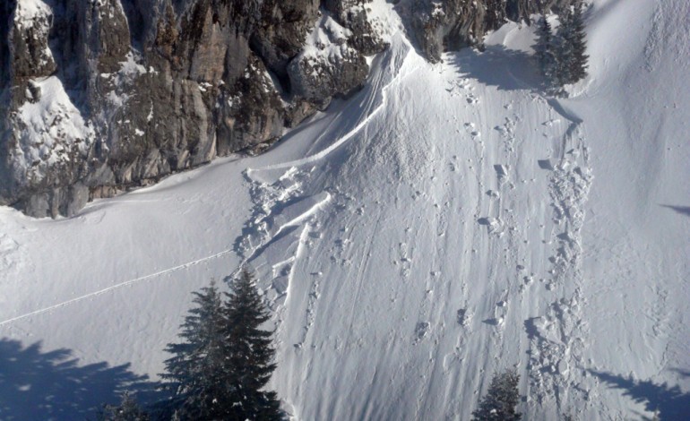 Lyon (AFP). Avalanche aux Deux Alpes: trois morts, un blessé grave 