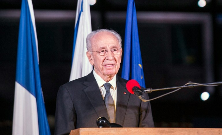 Jérusalem (AFP). Israël: Shimon Peres hospitalisé pour des problèmes cardiovasculaires