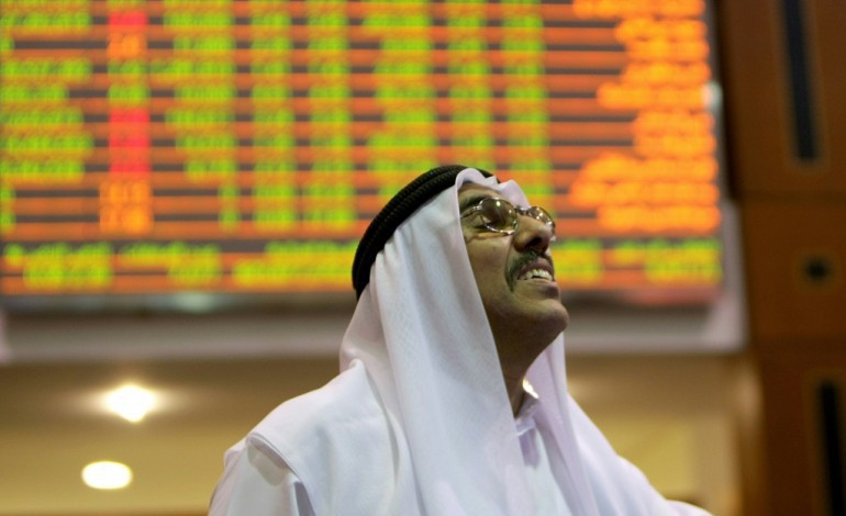 Koweït (AFP). Les Bourses du Golfe chutent, plombées par le pétrole et l'Iran