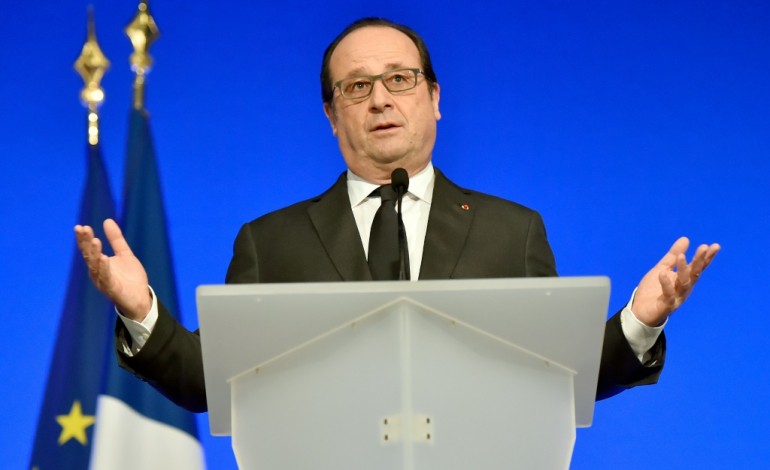 Paris (AFP). Hollande détaille son plan d'urgence pour l'emploi