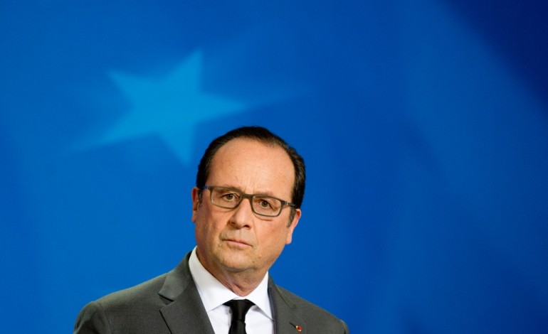 Paris (AFP). Hollande chiffre les mesures pour l'emploi à plus de deux milliards d'euros