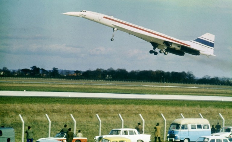 Paris (AFP). 40 ans après son premier vol commercial, le Concorde toujours adulé