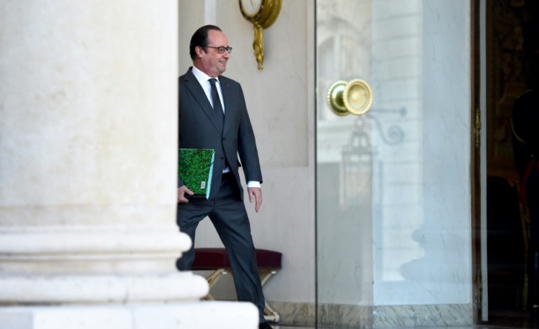 Paris (AFP). Déchéance de nationalité: Hollande va tenter la synthèse