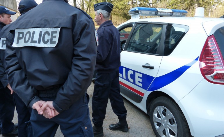 Rouen : sans permis, il grille un stop devant les policiers