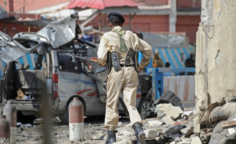 Mogadiscio (AFP). Somalie: explosion dans un restaurant de la capitale et fusillade nourrie