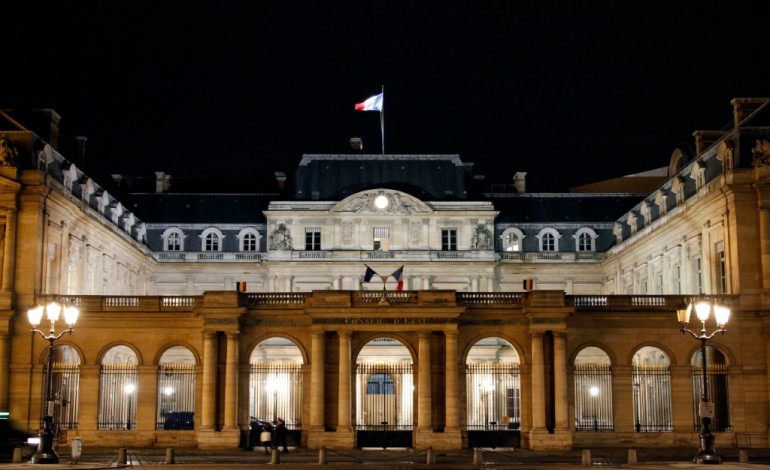 Paris (AFP). État d'urgence: le Conseil d'État suspend pour la 1ère fois une assignation à résidence