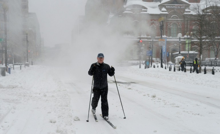 Washington (AFP). Ensevelie sous la neige, Washington est une ville fantôme