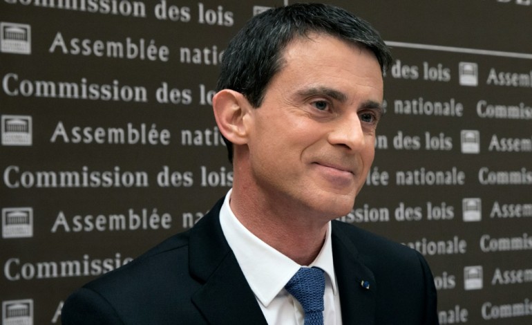 Paris (AFP). Valls: la déchéance possible pour les crimes et les délits les plus graves