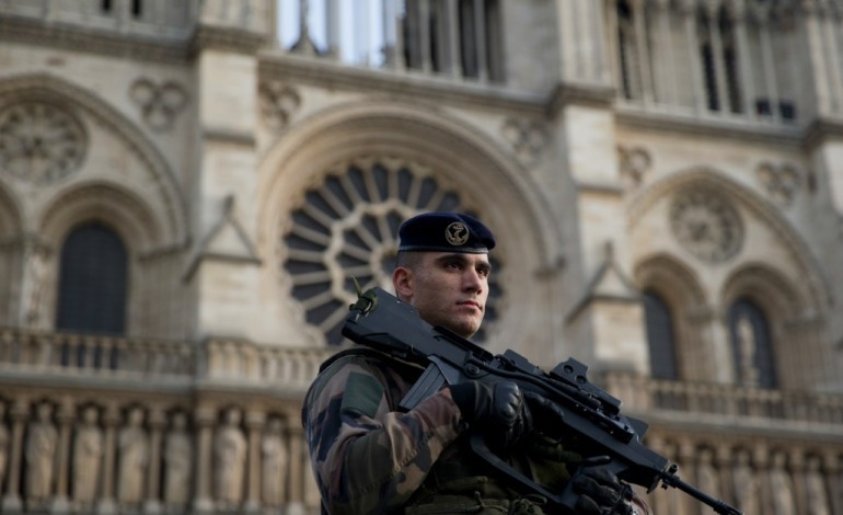 Paris (AFP). Attentats: Sentinelle sera maintenu tant que ce sera nécessaire, déclare Le Drian