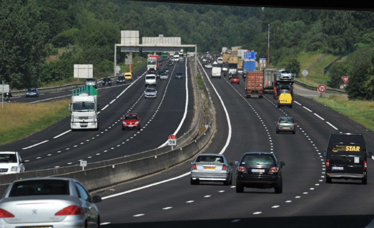 Hausse des prix des autoroutes : une pétition dit "stop aux péages trop chers"