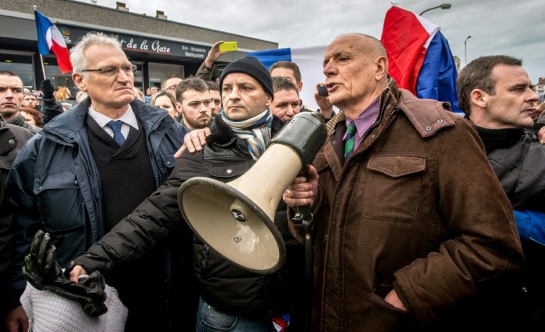 Lille (AFP). Rassemblement anti-migrants à Calais: 5 comparutions immédiates lundi, dont un général