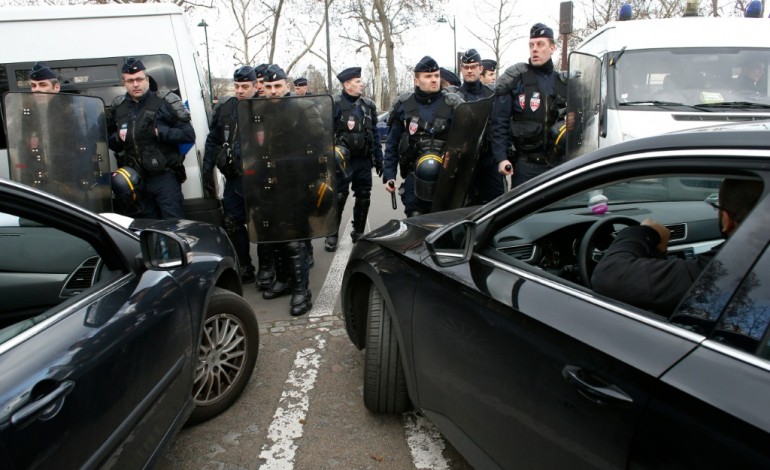 Paris (AFP). VTC/Loti: les chauffeurs appellent à poursuivre la mobilisation