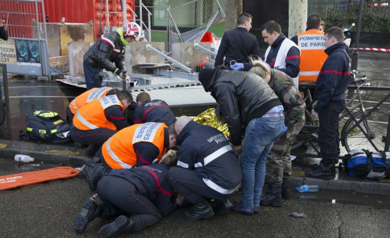 Paris (AFP). Intempéries: renforcement des vents violents, 22 départements en alerte orange