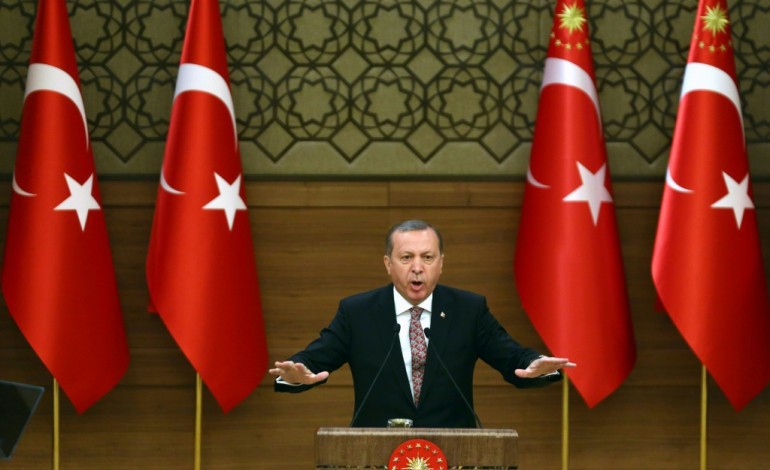 Ankara (AFP). Crise migratoire: Erdogan menace d'envoyer les réfugiés syriens vers l'Europe