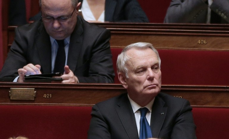 Paris (AFP). France: Ayrault, un ex-Premier ministre nouveau patron surprise de la diplomatie française