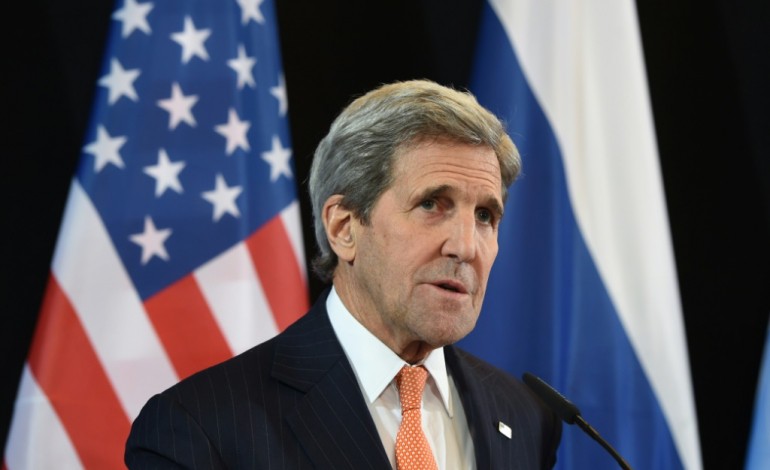 Munich (Allemagne) (AFP). Ukraine: pour Kerry les sanctions contre la Russie doivent être maintenues aussi longtemps que nécessaire