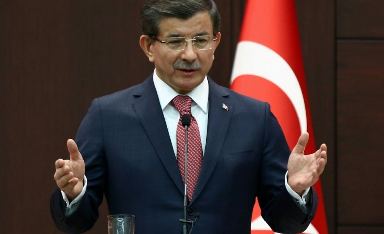 Istanbul (AFP). Le PM turc menace de lancer une action militaire en Syrie contre le parti kurde syrien PYD