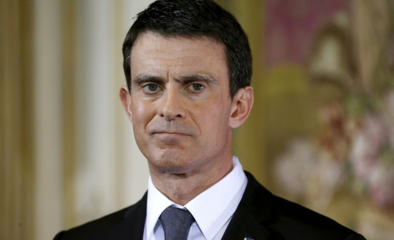 Paris (AFP). Pacte de responsabilité: Valls menace de conditionner les aides aux entreprises
